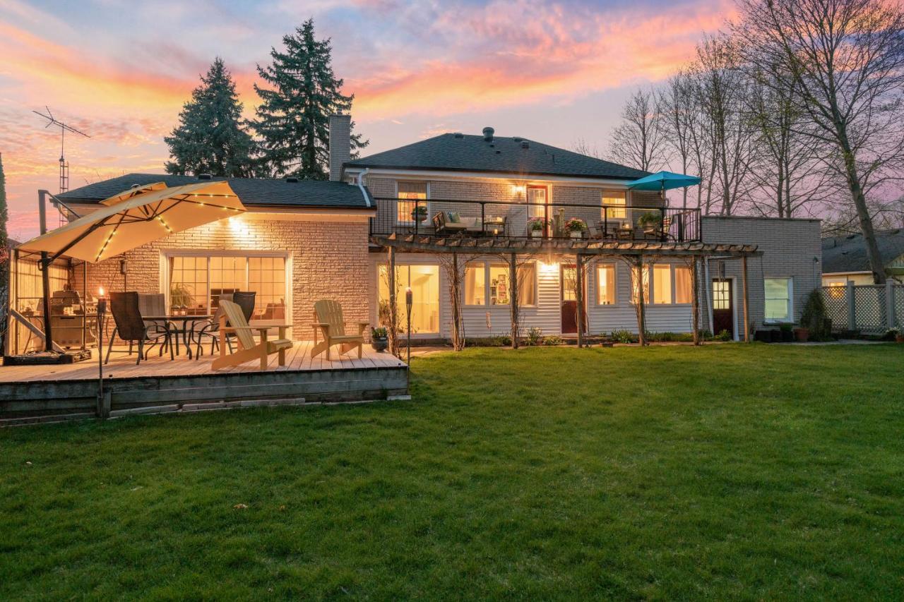 Abacot Hall Bed & Breakfast Niagara-on-the-Lake ภายนอก รูปภาพ
