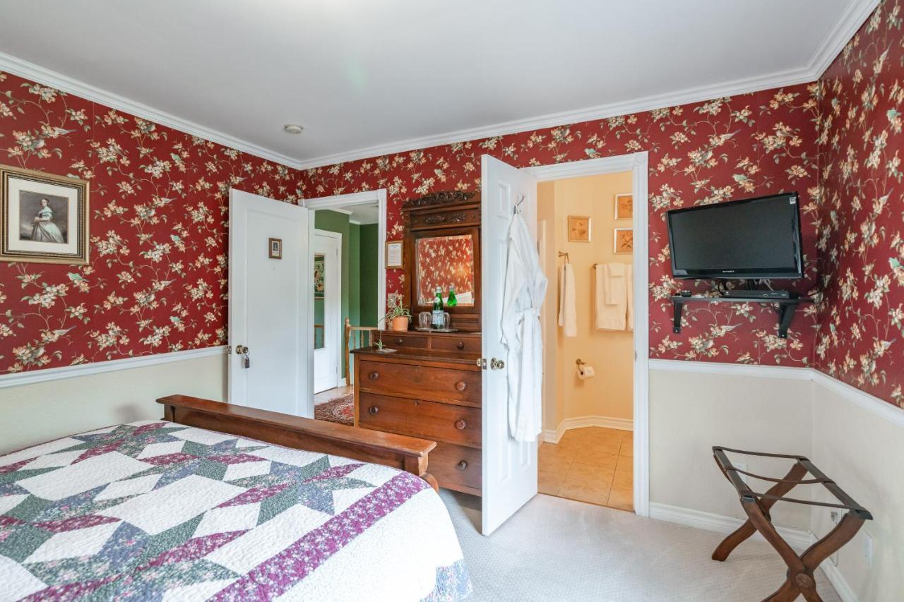 Abacot Hall Bed & Breakfast Niagara-on-the-Lake ภายนอก รูปภาพ
